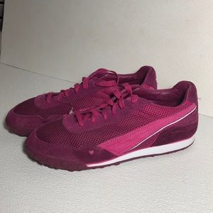 - Guess. Women’s shoes sneakers Sz 8